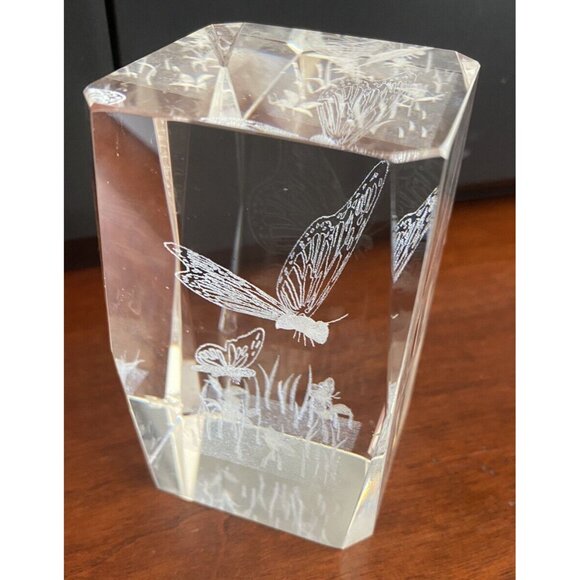 Butterflies CHIPPED 3D Laser Etched Crystal Glass Cube Paperweight 3”x 2”x2” PIC - Picture 4 of 7